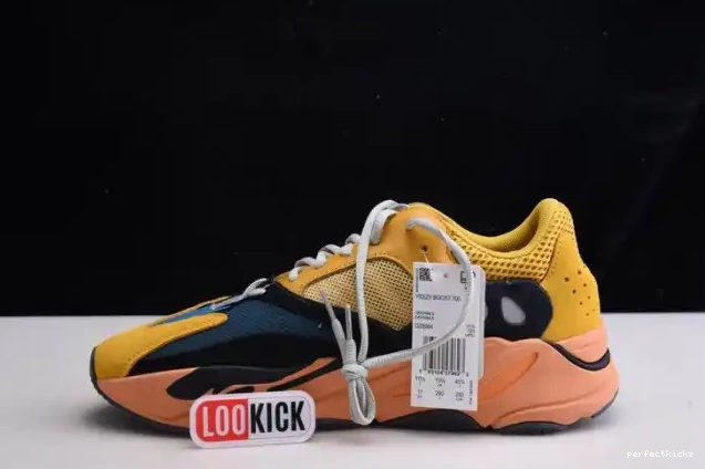 WAVE YELLOW NEW YEEZY ADIDAS GZ6984 BOOST COLORWAY SUN RUNNER 700 0701